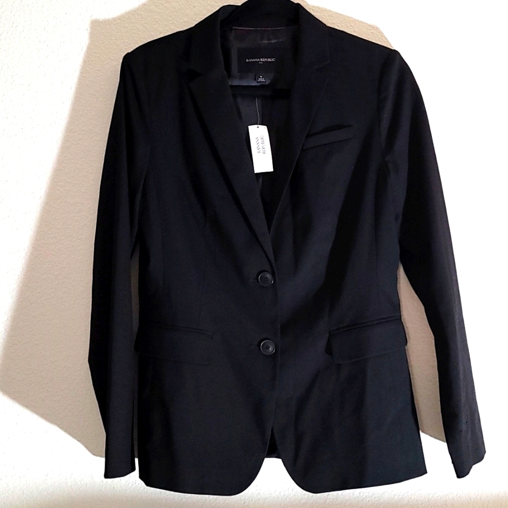 Banana Republic Black 2 button Suit Jacket size 6 NWT